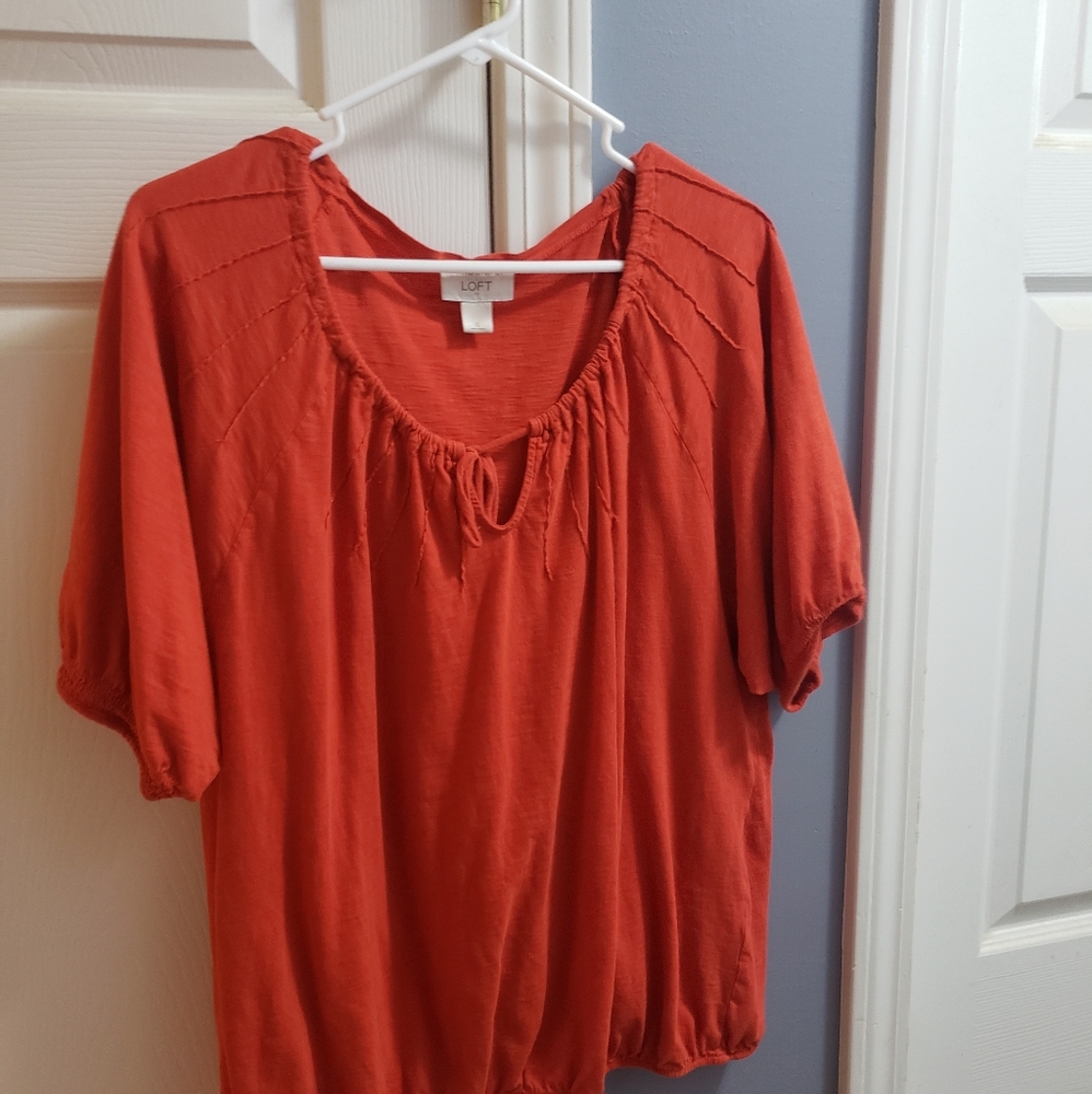 Red XL Loft short sleeve shirt